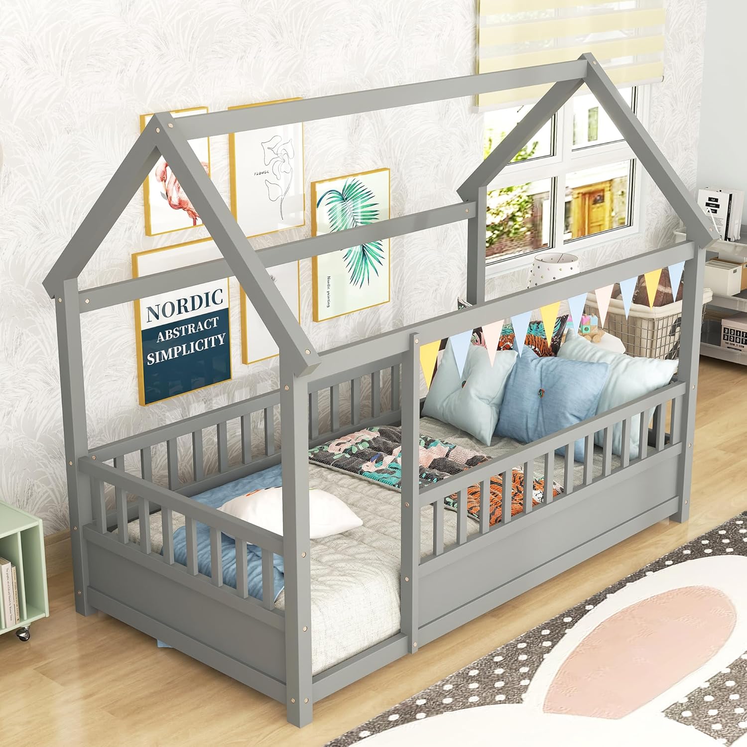 Twin Size House Bed with High Fence M1423