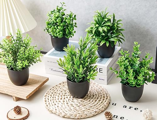4 Packs Artificial Plants in Black Pot K1783