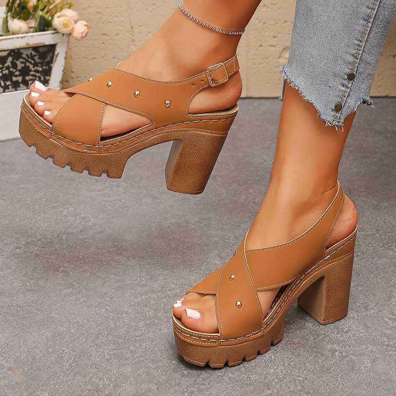Women's Crisscross Rivet Platform Block Heel Sandals Adjustable Ankle Buckle Open Toe Lug Sole Summer Casual Shoes