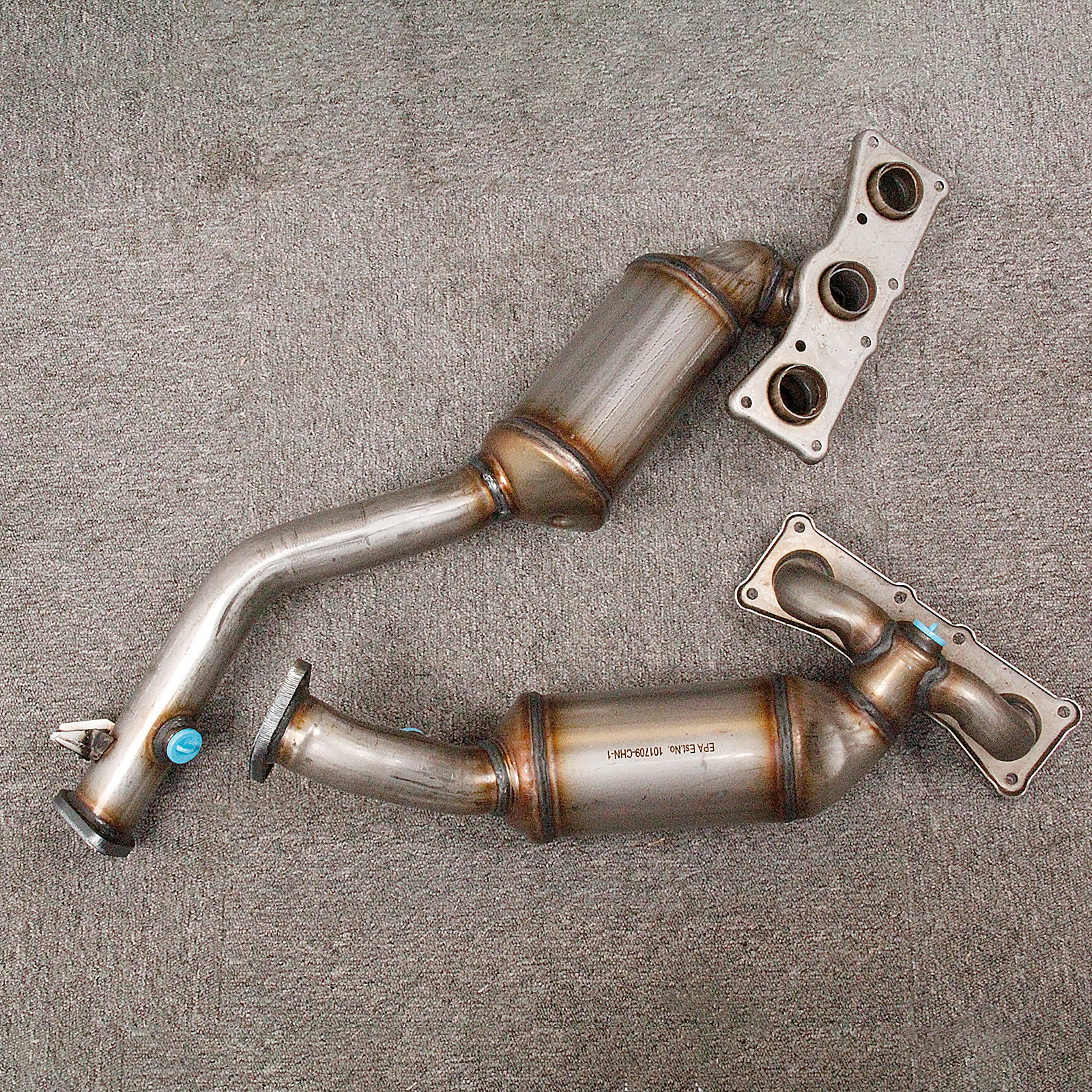 Set of 2 Front Manifold Catalytic Converter A1438