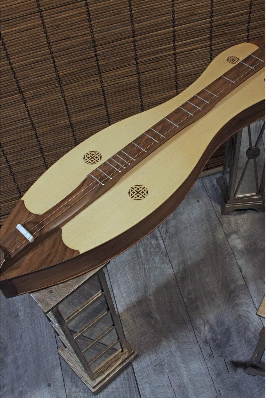 Mountain Dulcimer 4-String Vaulted Spruce Knotwork Walnut with Gig Bag Case and Replacement Strings H41524