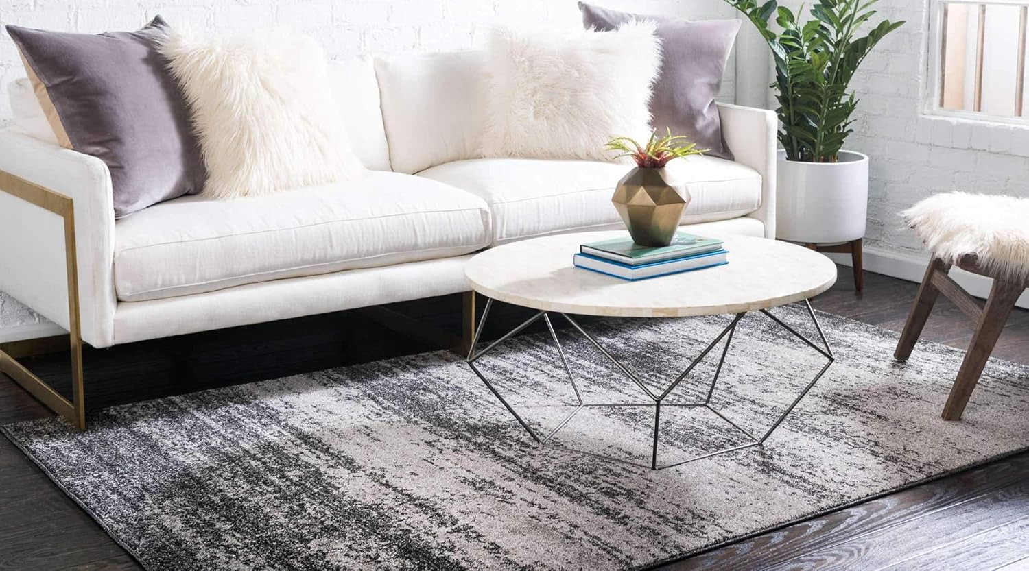 Dark Gray / Ivory 6' 1" x 9' Rectangle Area Rug R465799