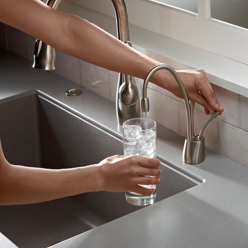 Contemporary Instant Hot and Cold Water Dispenser Faucet, Satin Nickel Q7402