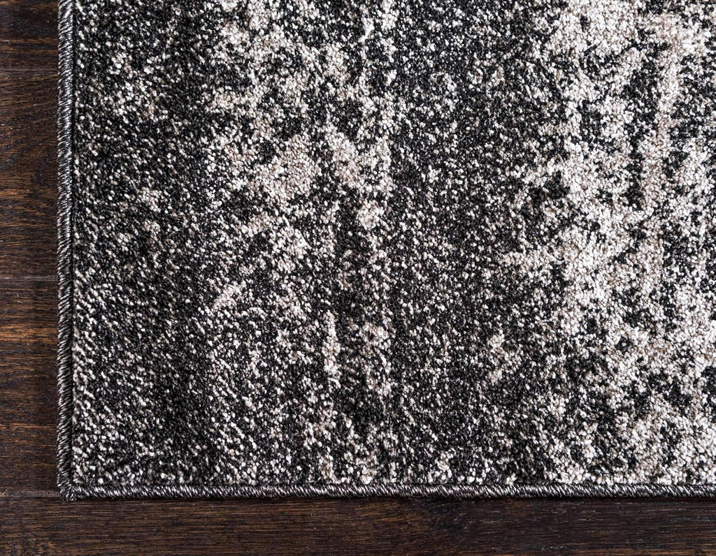 Dark Gray / Ivory 6' 1" x 9' Rectangle Area Rug R465799