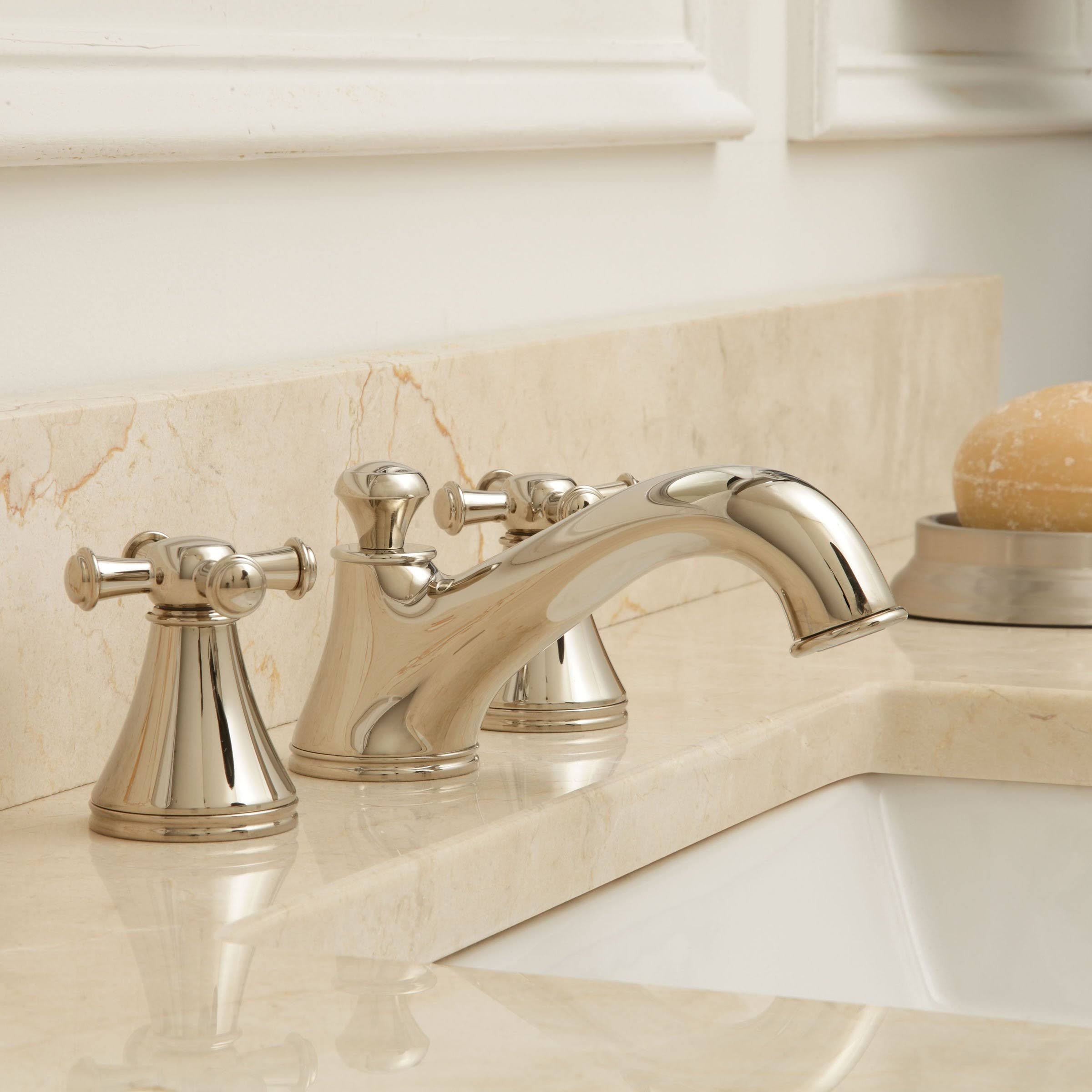 Brushed Nickel Widespread Bathroom Sink Faucet G9096