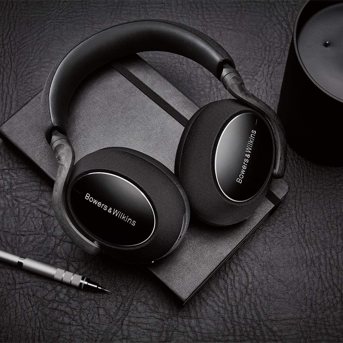 Wireless Noise Cancelling Over-Ear Headphones O106549
