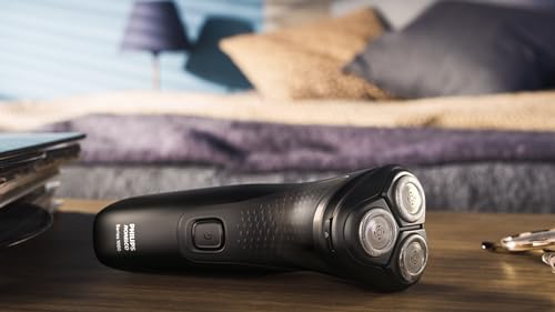 Shaver with Comfort Cut Blades & 4D Flex Heads (Corded Use Only) G28475