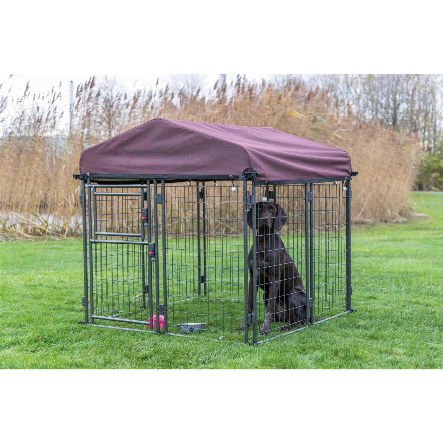 Deluxe Outdoor Dog Kennel with Cover K658