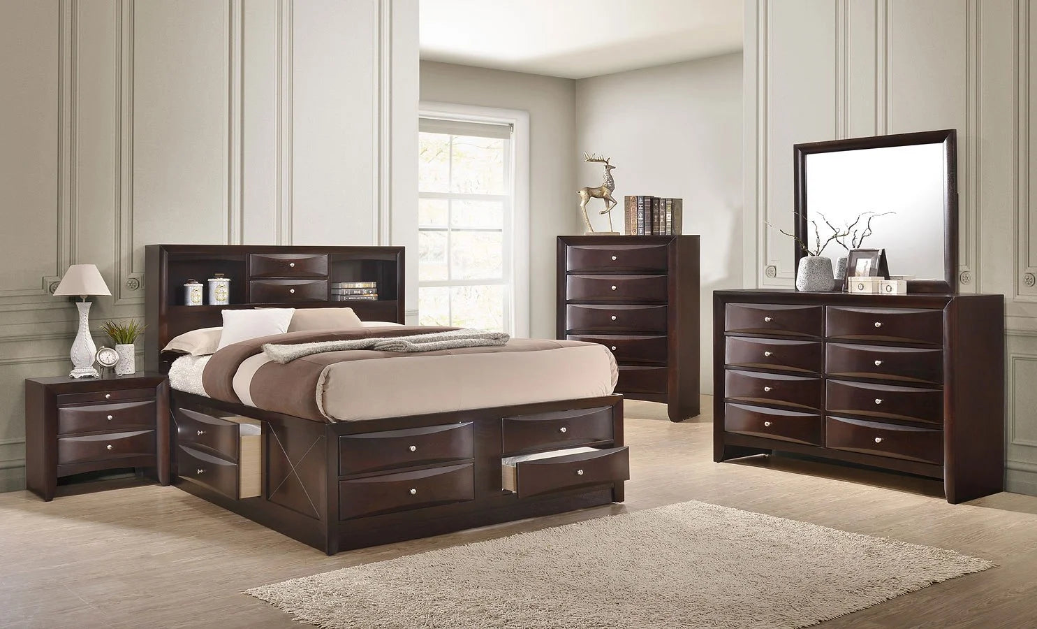 King Size 4pc Wooden Bed Set with Storage Drawers R837677
