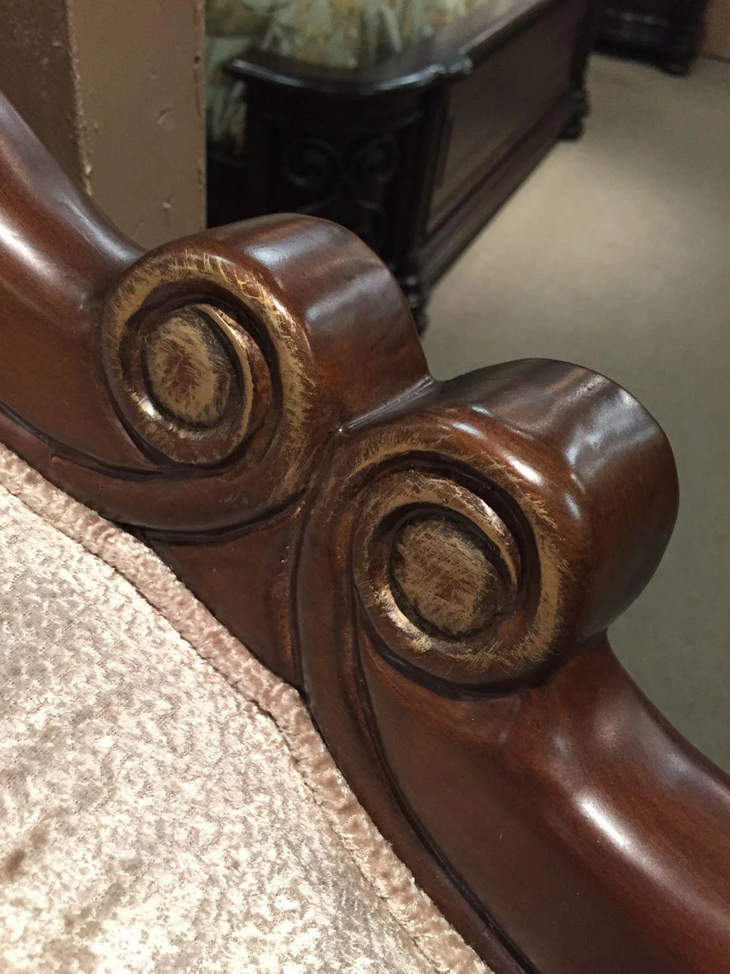French Beige Chenille Carved Wood Loveseat U71600