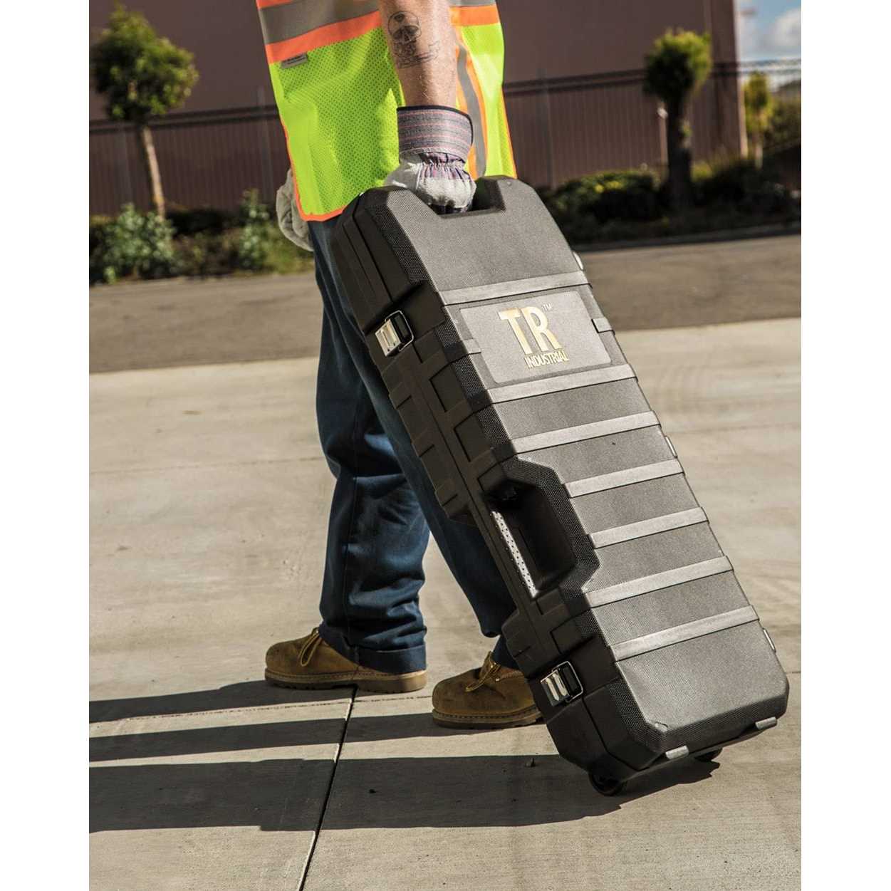 11 Amp 31 lbs. Demolition Jack Hammer with Point, Flat and Spade Chisels K8671