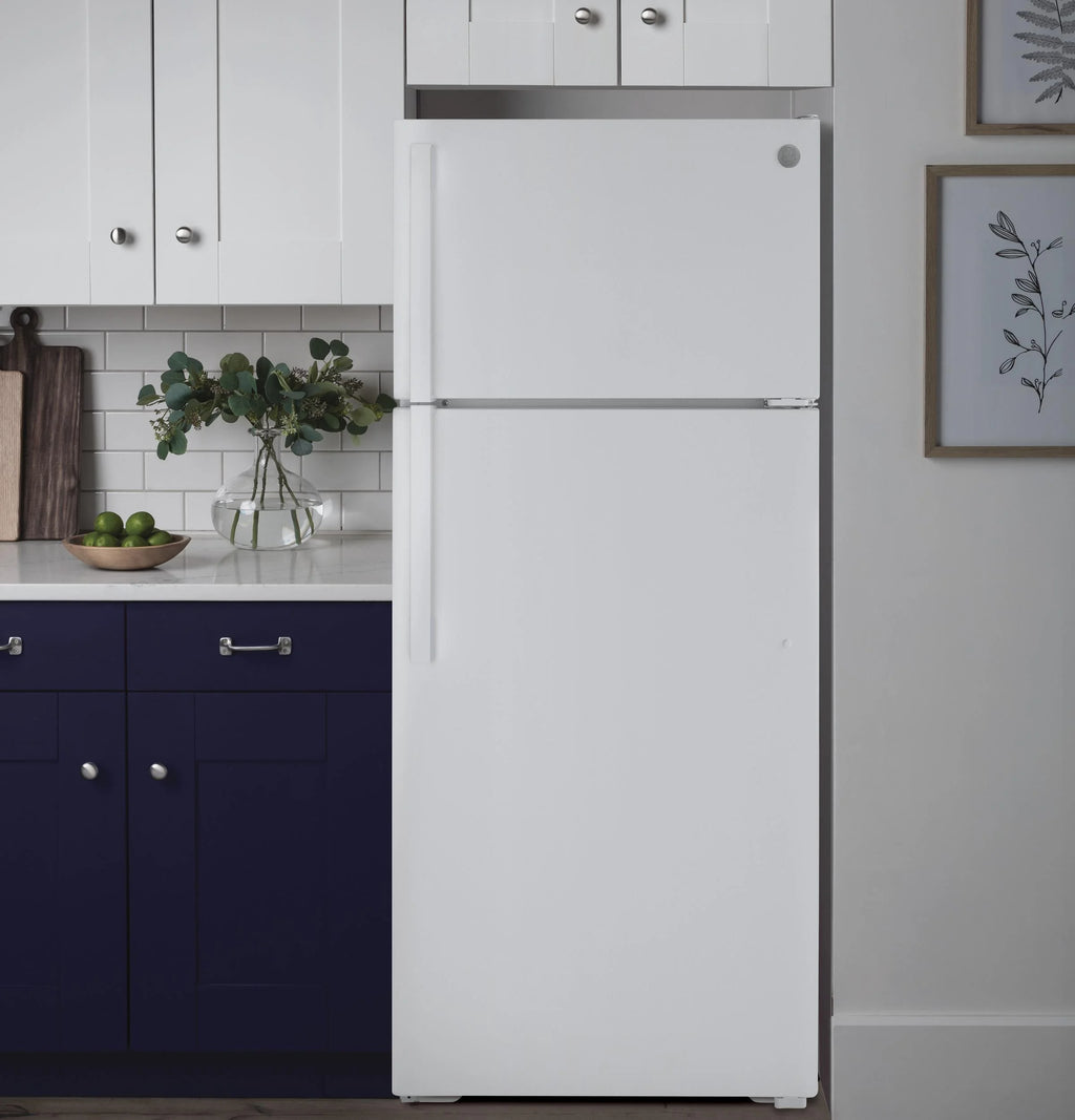 15.6 Cu. Ft. Top-Freezer Refrigerator B9503
