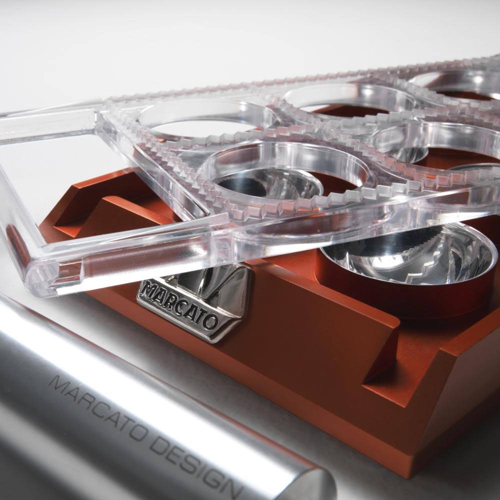 Red Pasta Maker Z8596