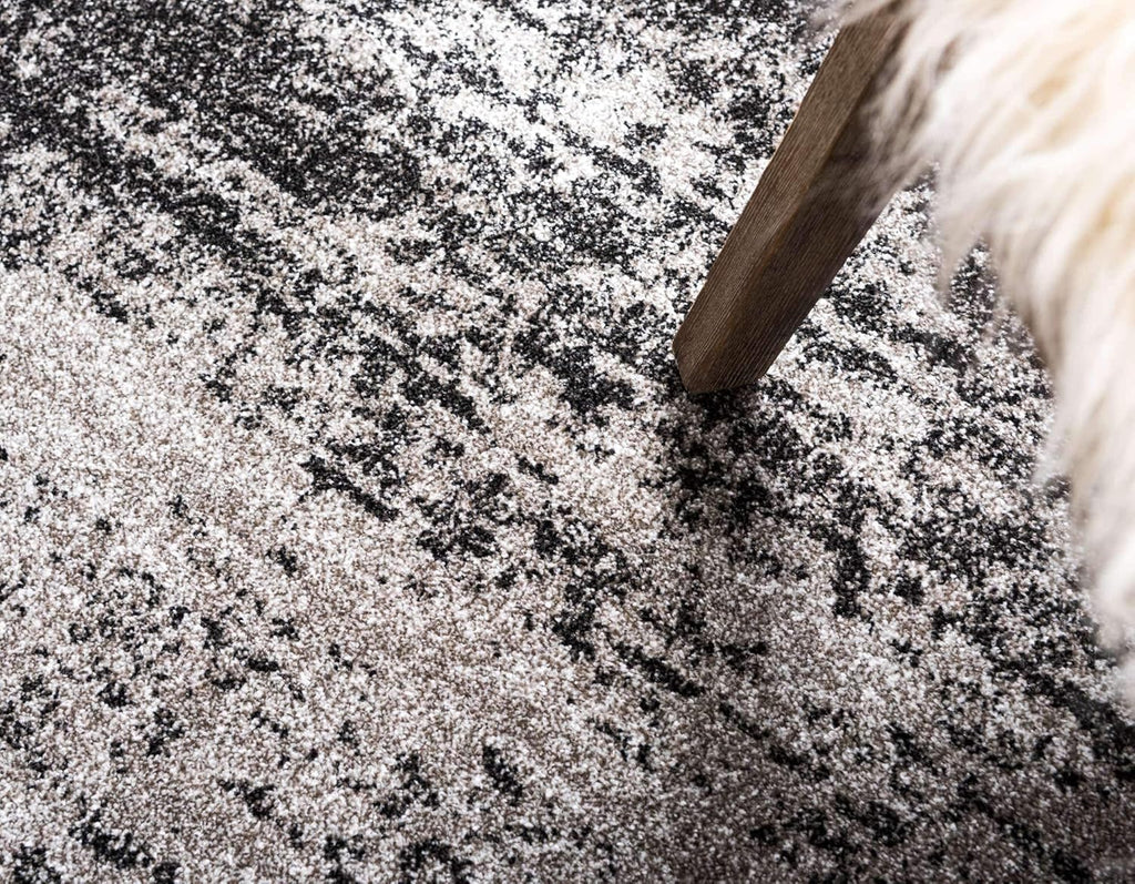 Dark Gray / Ivory 6' 1" x 9' Rectangle Area Rug R465799