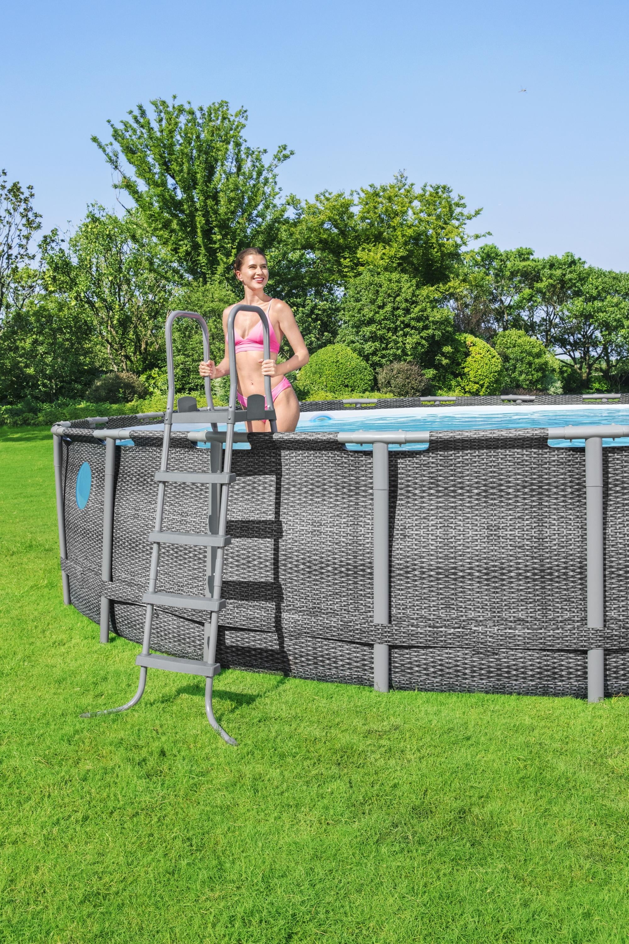 22'x52" Power Steel Frame Round Swimming Pool Set E20820