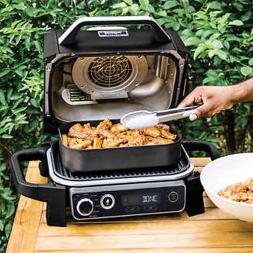 Grey 7-in-1 Outdoor Electric Grill & Smoker E440