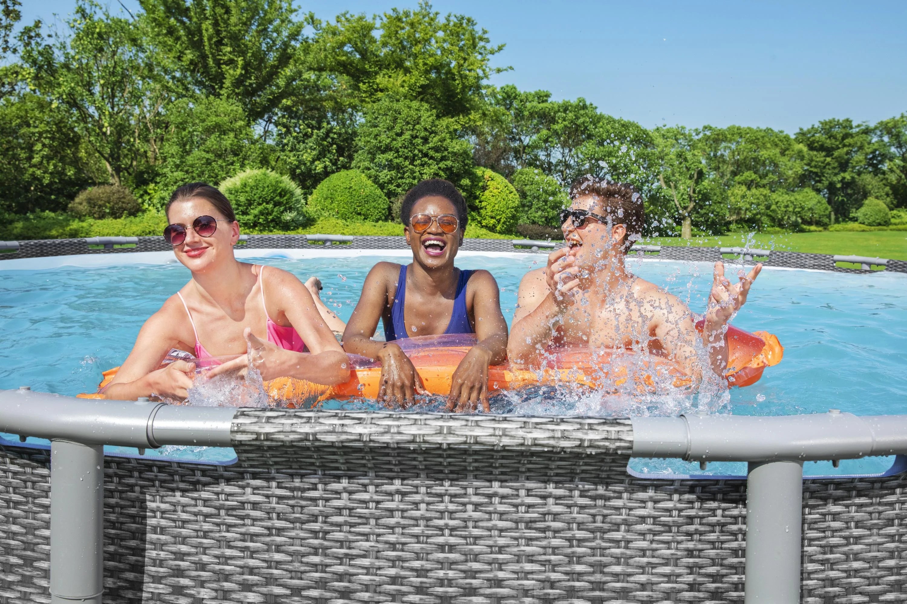22'x52" Power Steel Frame Round Swimming Pool Set E20820