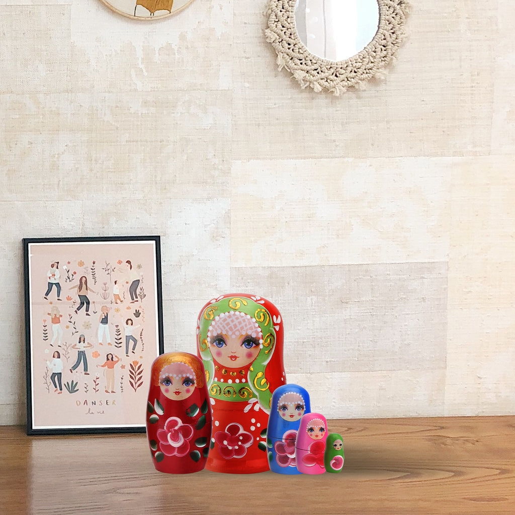5 Pcs Matryoshka Nesting Dolls U15559