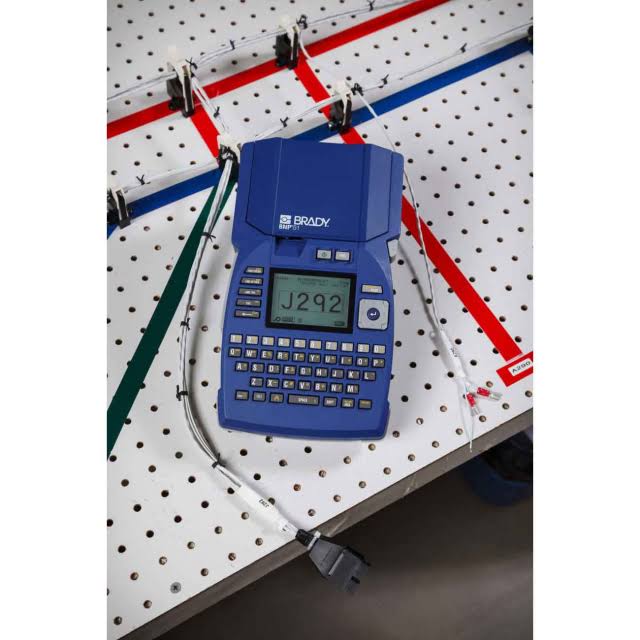 BMP51 Label Maker Starter Kit K986835