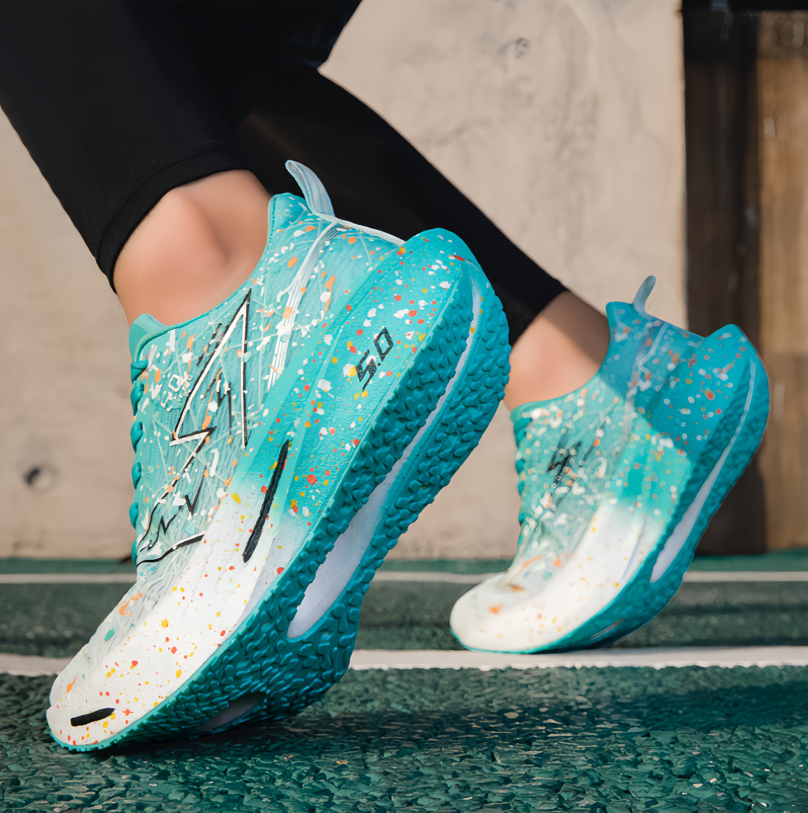 Women's Graffiti Lightning Chunky Platform Sneakers - Breathable Mesh Running Shoes