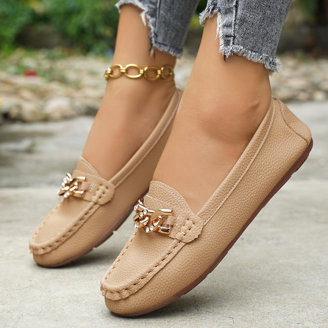 Women's Classic Chain Loafers with Gold Buckle Ornament – Comfortable Casual Slip-On Flats
