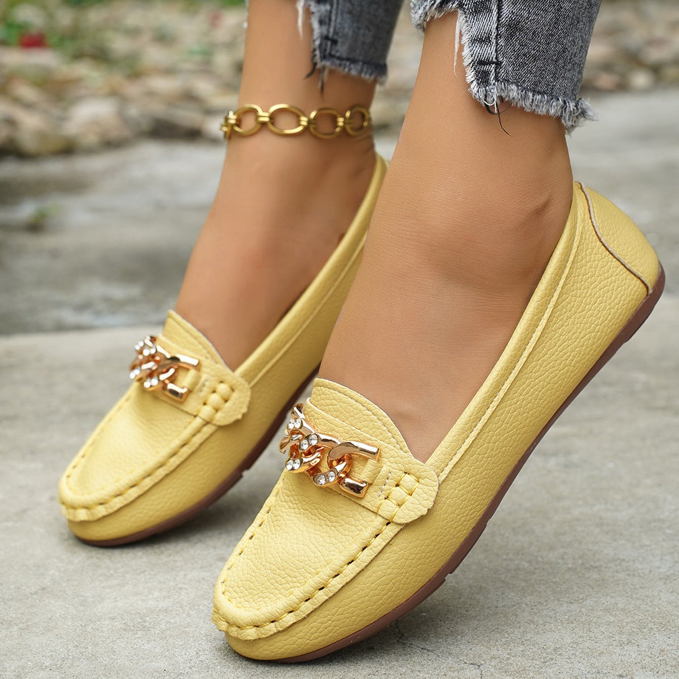 Women's Classic Chain Loafers with Gold Buckle Ornament – Comfortable Casual Slip-On Flats