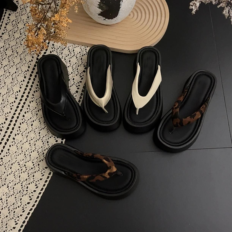 Women's Platform Flip Flops Chunky Wedge Thong Sandals Non-Slip Casual Beach Shoes